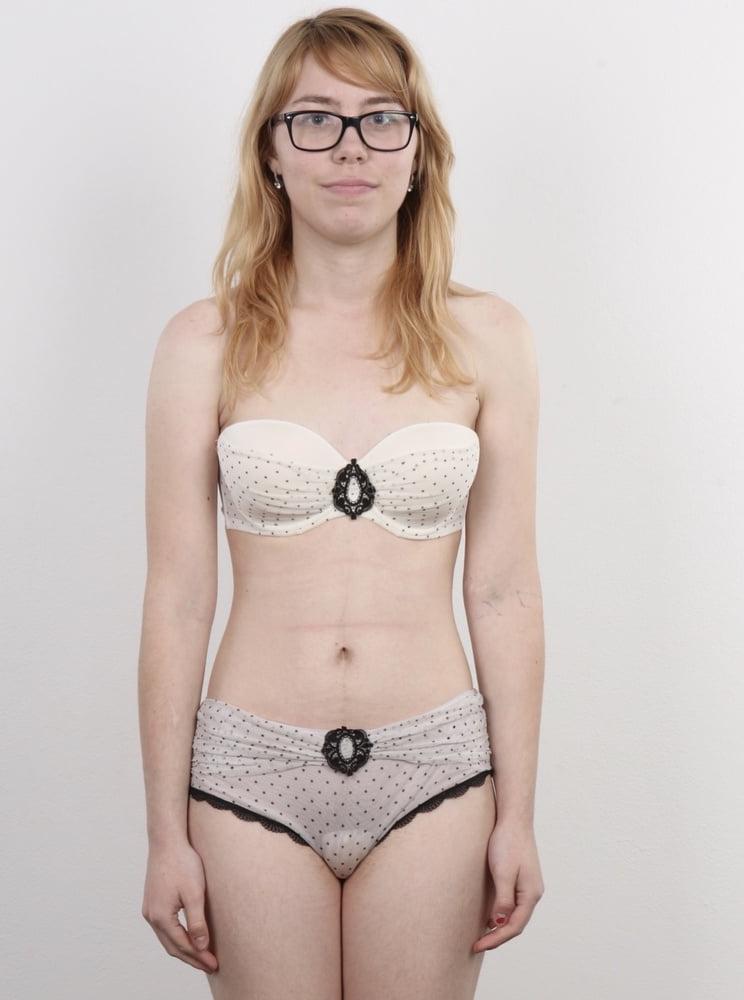 25P 720 - casting girls amateur with panties and bra