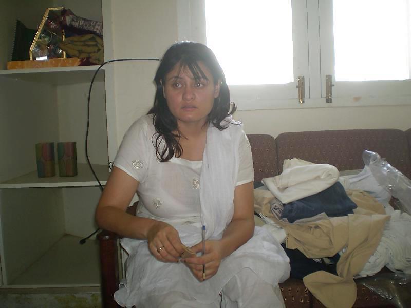 13P INDIAN BIG MELONS-SUPPORTED BY BRA