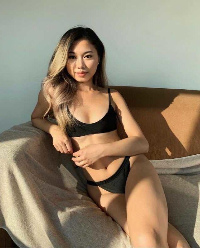 21P Pretty bitches 2