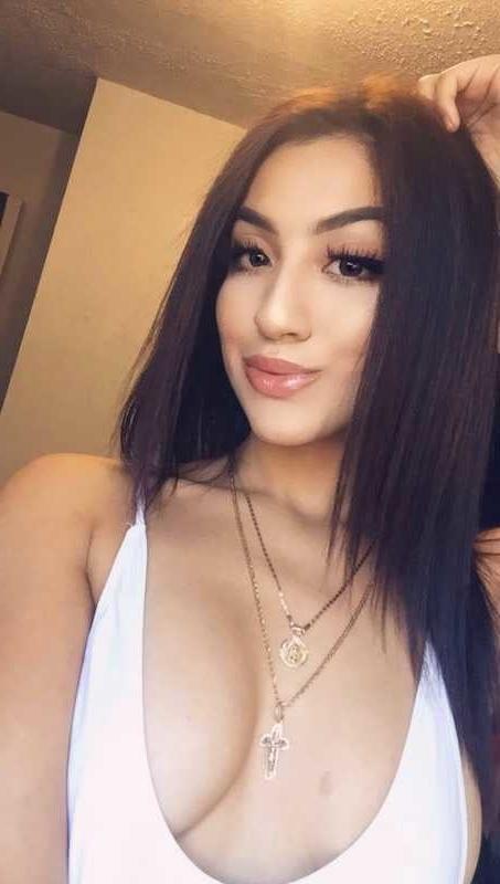 21P Pretty bitches 2