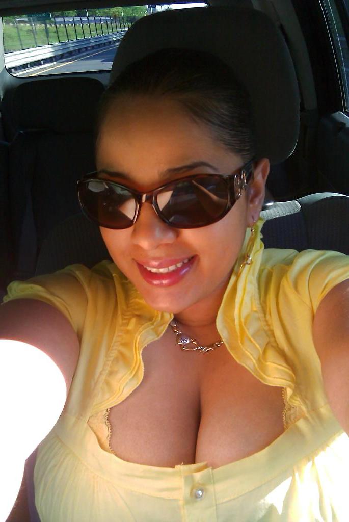 15P Facial arab chick