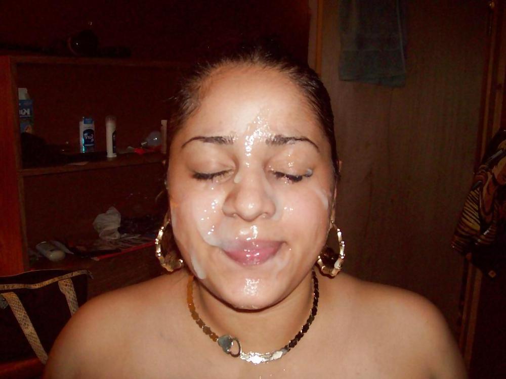 15P Facial arab chick
