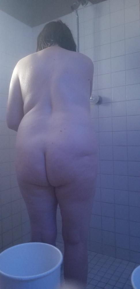 25P My Sexy Mormon Wife at the Hot Springs 3