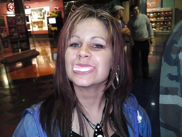 9P French Girl's Face Pics : Roseline