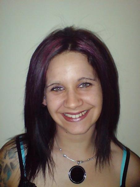 9P French Girl's Face Pics : Roseline