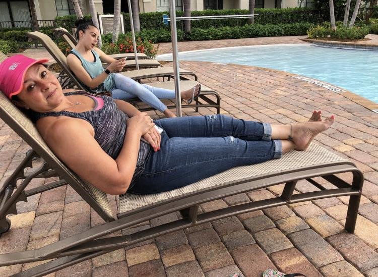 25P Mexican milf Alma 44