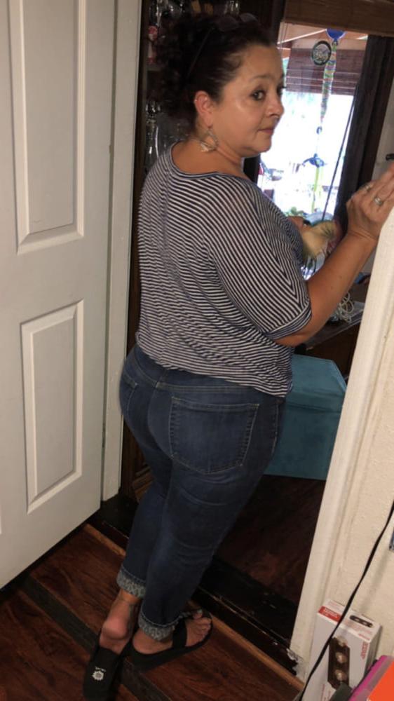 25P Mexican milf Alma 44