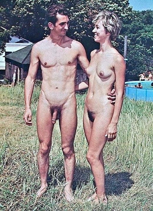 25P Naked Vintage Girls 55