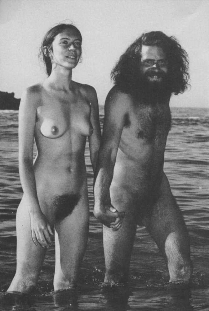 25P Naked Vintage Girls 55
