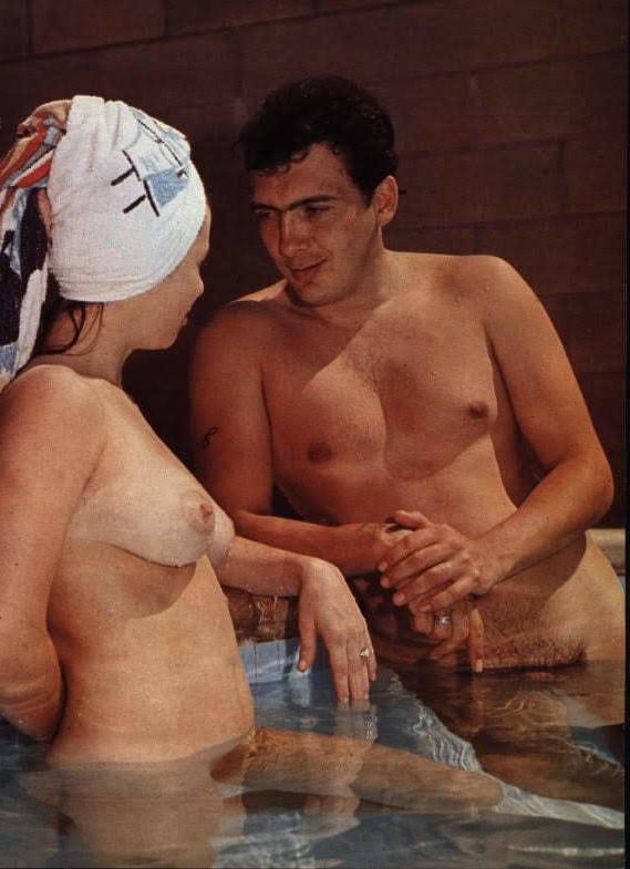 25P Naked Vintage Girls 55