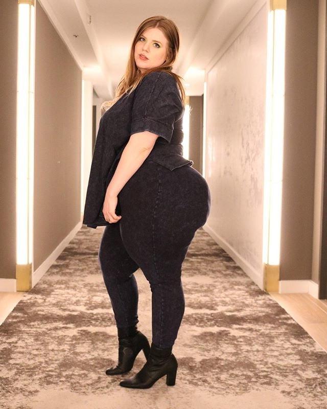 25P BBWs And Thick Girls 46