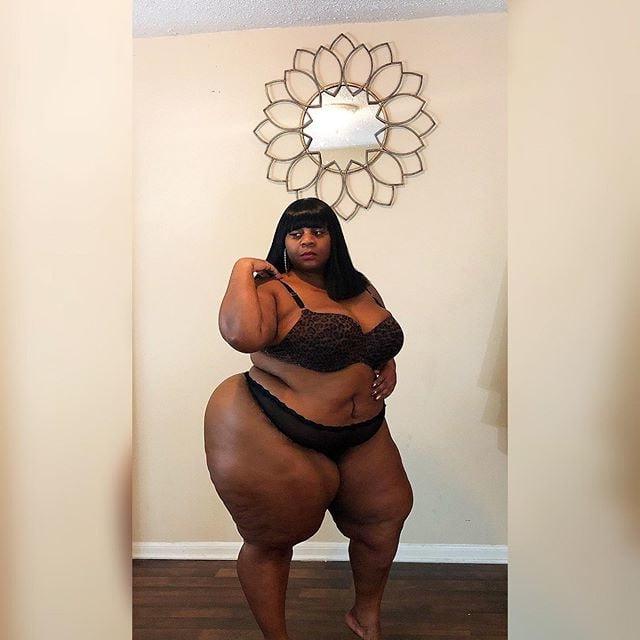 25P BBWs And Thick Girls 46