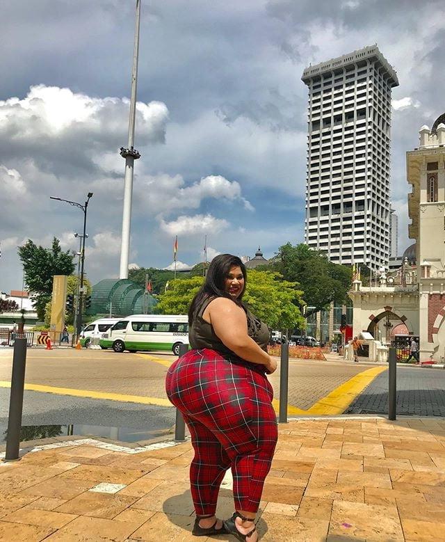 25P BBWs And Thick Girls 46