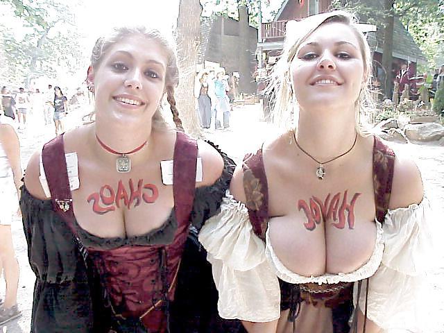 25P Curvy Amateur Babes