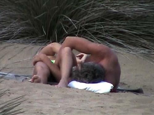25P Beach sex
