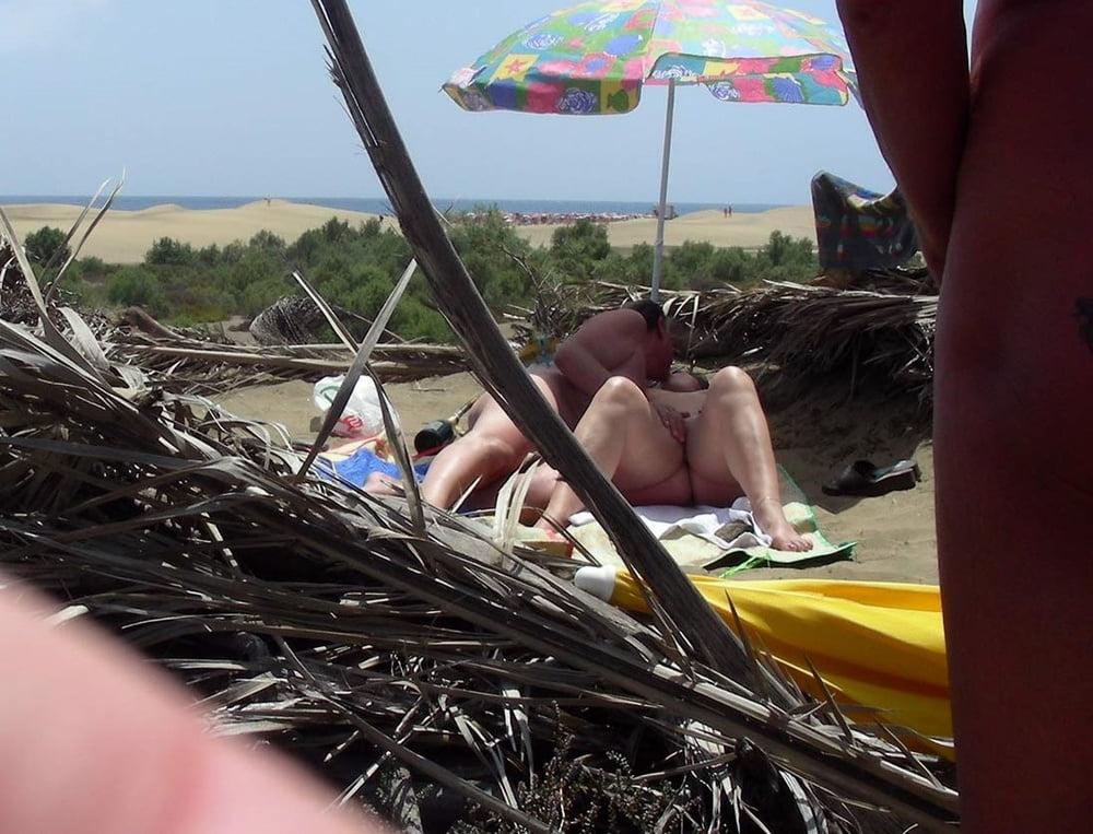 25P Beach sex