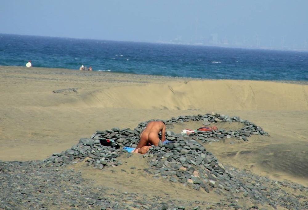 25P Beach sex