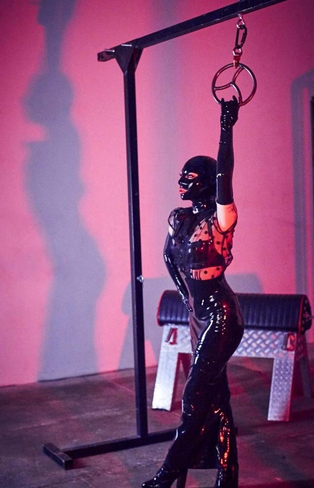 25P Kathie's girls Cybill Troy