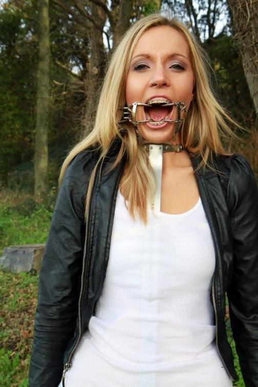 25P Girls in gag 4