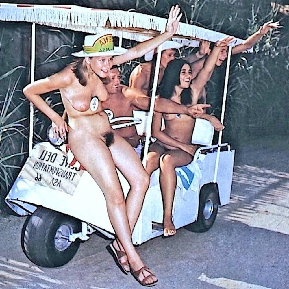 25P Naked Vintage Girls 54