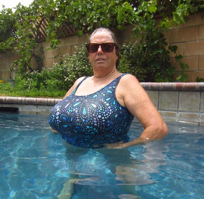 19P Granny Bikini - Bathing Suit 4
