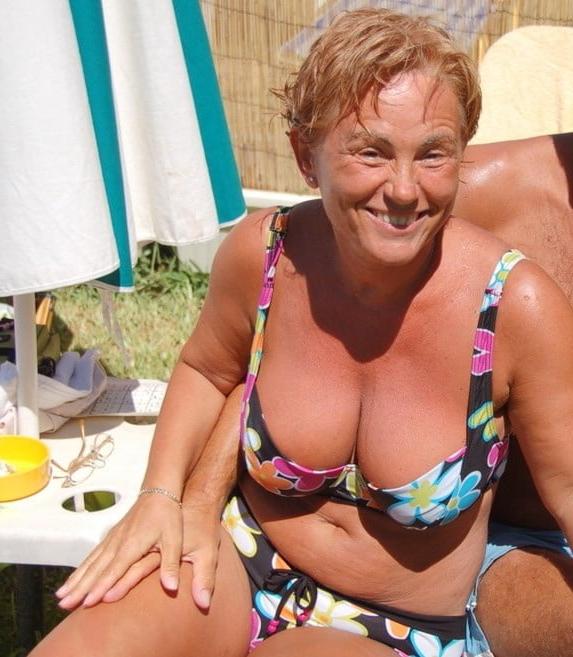 19P Granny Bikini - Bathing Suit 4