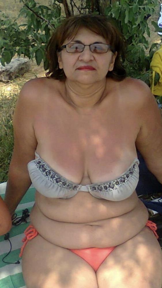 19P Granny Bikini - Bathing Suit 4