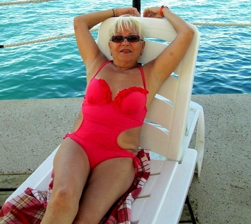 19P Granny Bikini - Bathing Suit 4