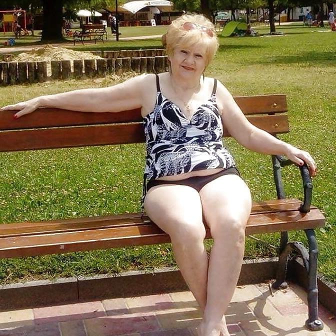 19P Granny Bikini - Bathing Suit 4