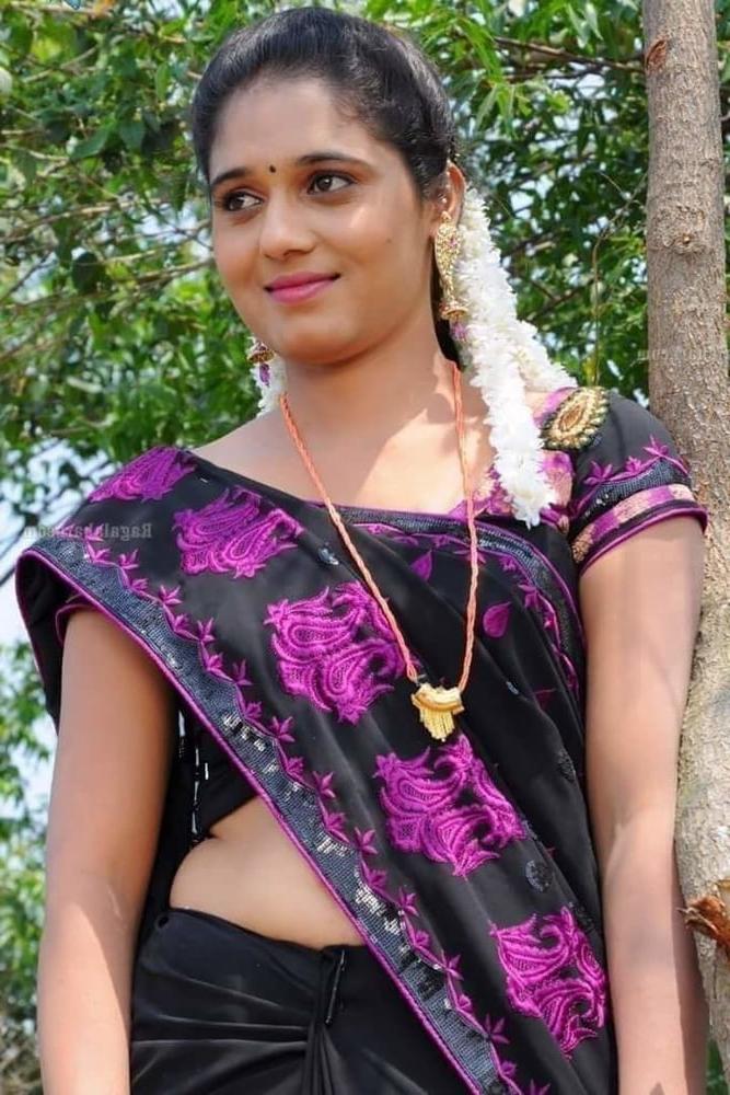 25P Real Life Tamil girls hot collections (part:7)