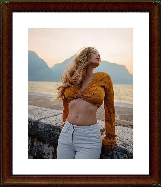25P A1NYC Sexy Big Boob Russian Model