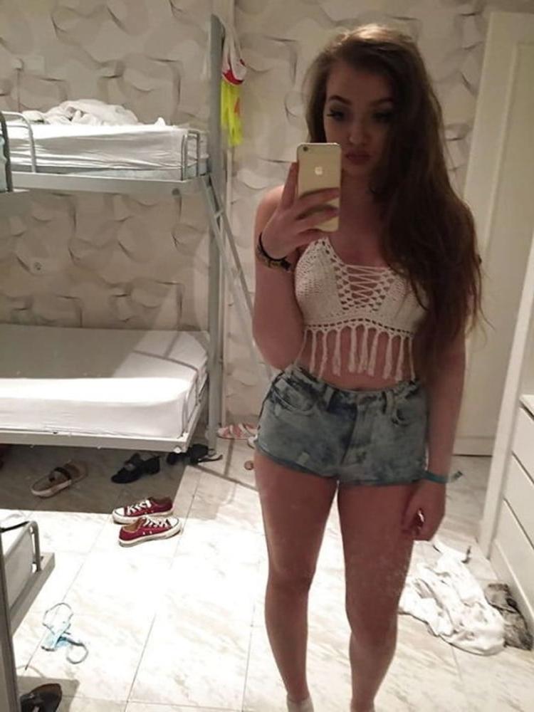 13P Janas Kinky Girls Next Door 125