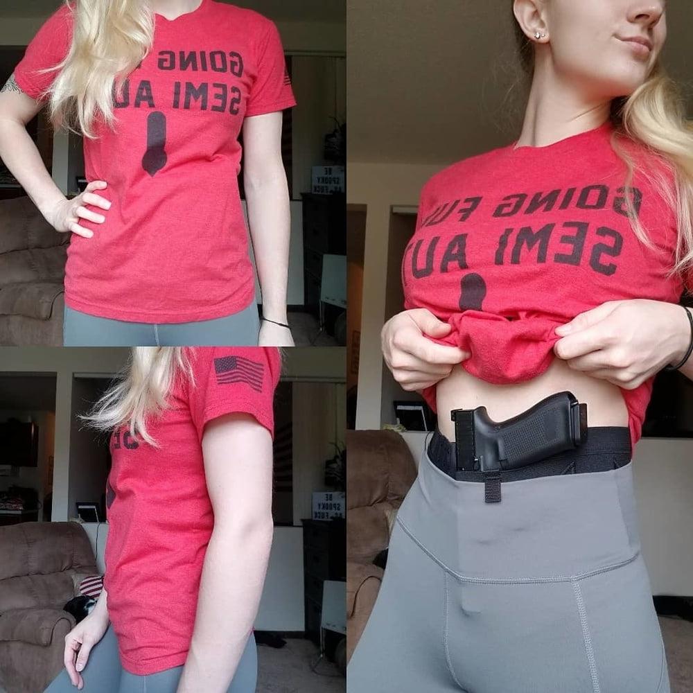 25P Girls with guns. (1)