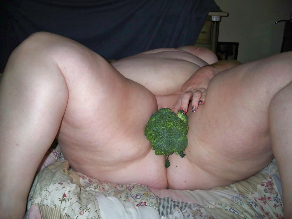 21P She's fat, granny and very hot