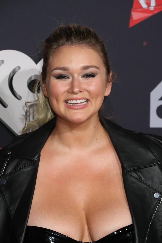 18P Sexy Curvy Hunter McGrady - 2017