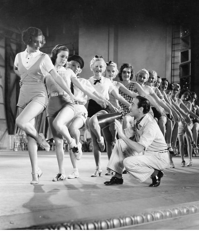 25P Vintage girls