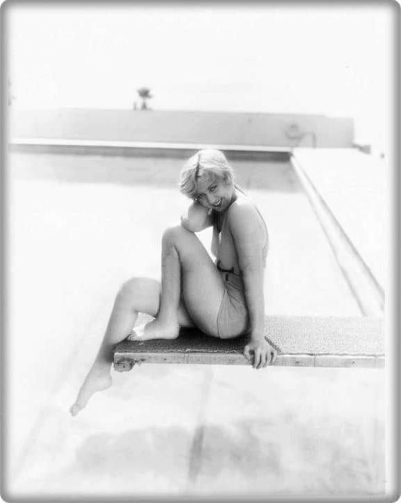 25P Vintage girls