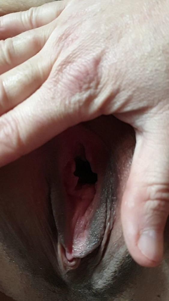 25P Je doigte la chatte et l anus de ma coquine avec 1,2 doigts