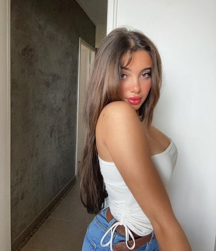 25P She needs BBC (9)