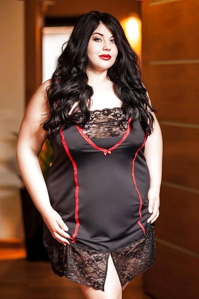 25P Fat Chicks With Deceptively Thin Faces 7