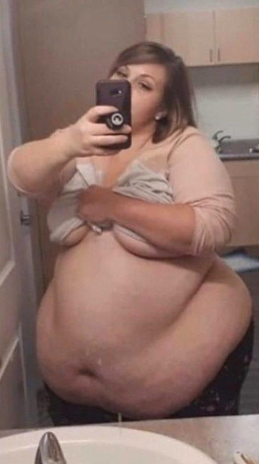 25P Fat Chicks With Deceptively Thin Faces 7