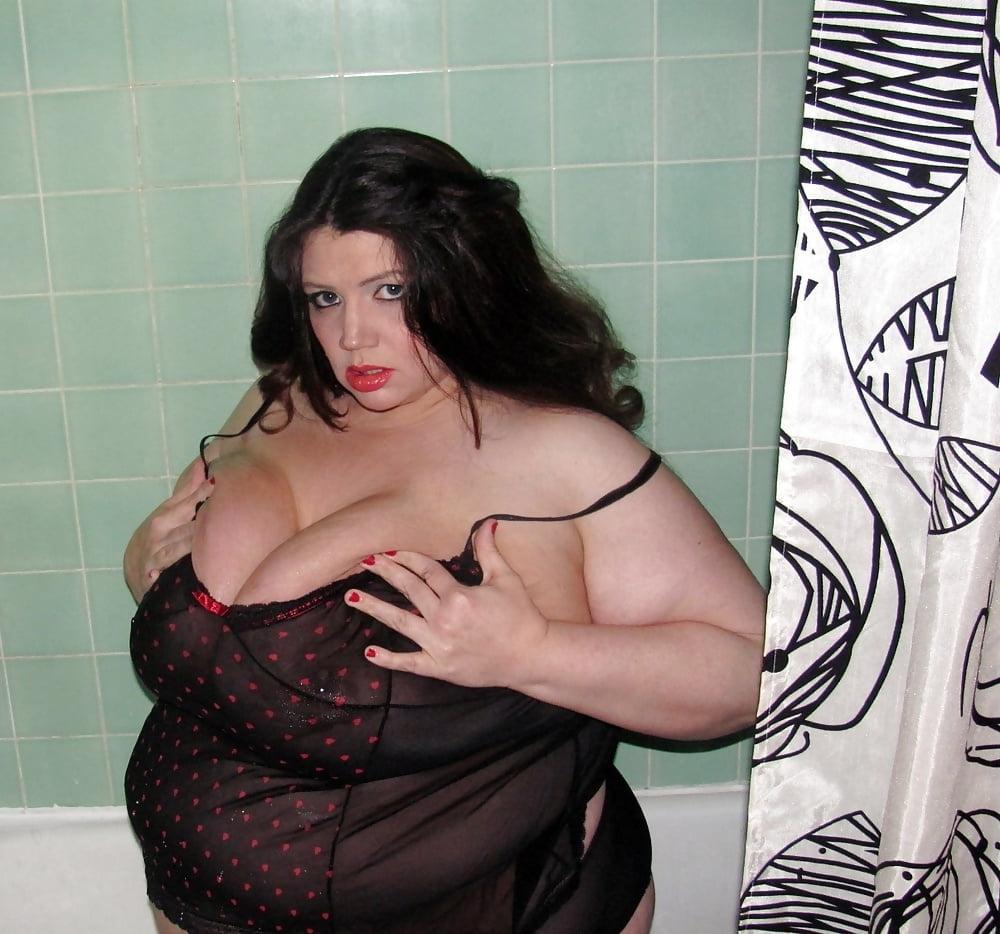 25P Fat Chicks With Deceptively Thin Faces 7