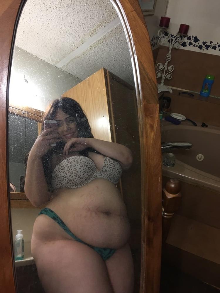 25P Fat Chicks With Deceptively Thin Faces 7