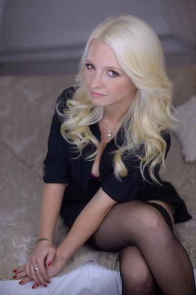 25P Tight Blond