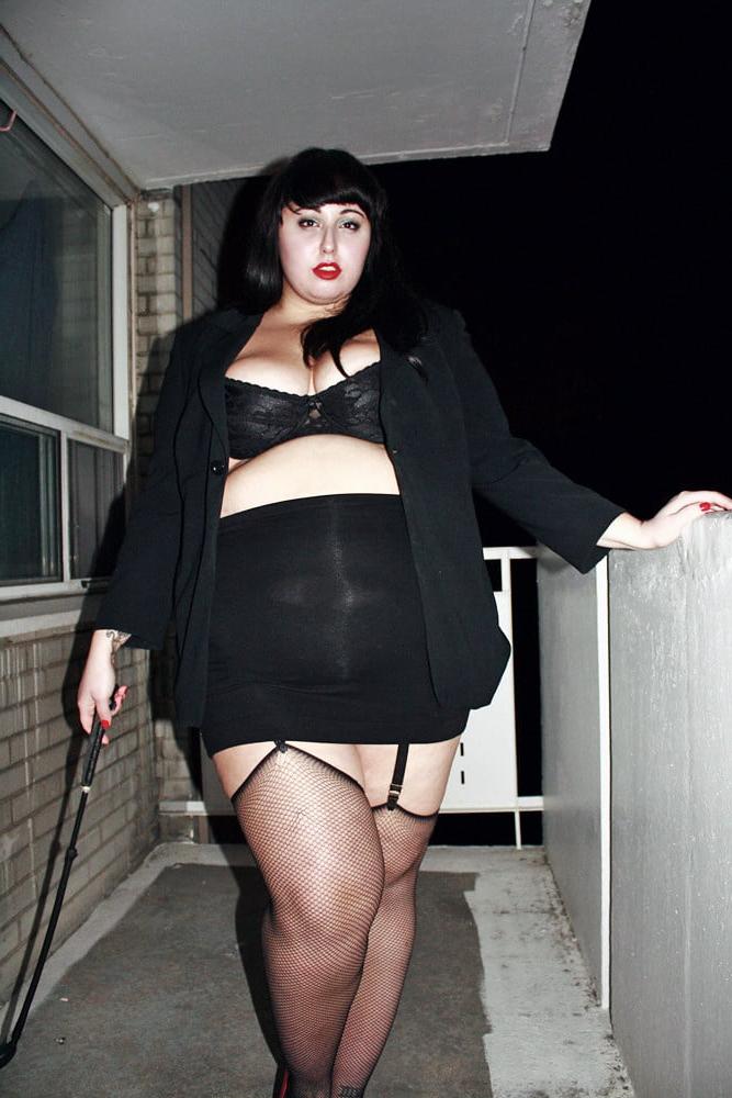 25P Fat Chicks With Deceptively Thin Faces 8