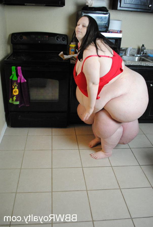 25P Fat Chicks With Deceptively Thin Faces 8