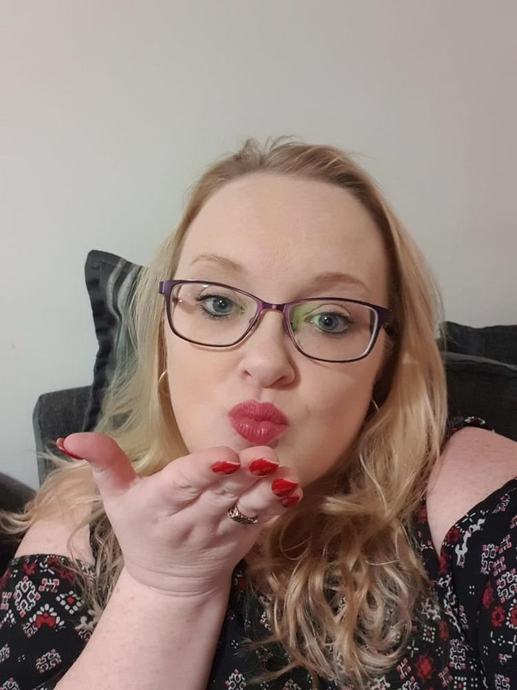 25P Girls next door