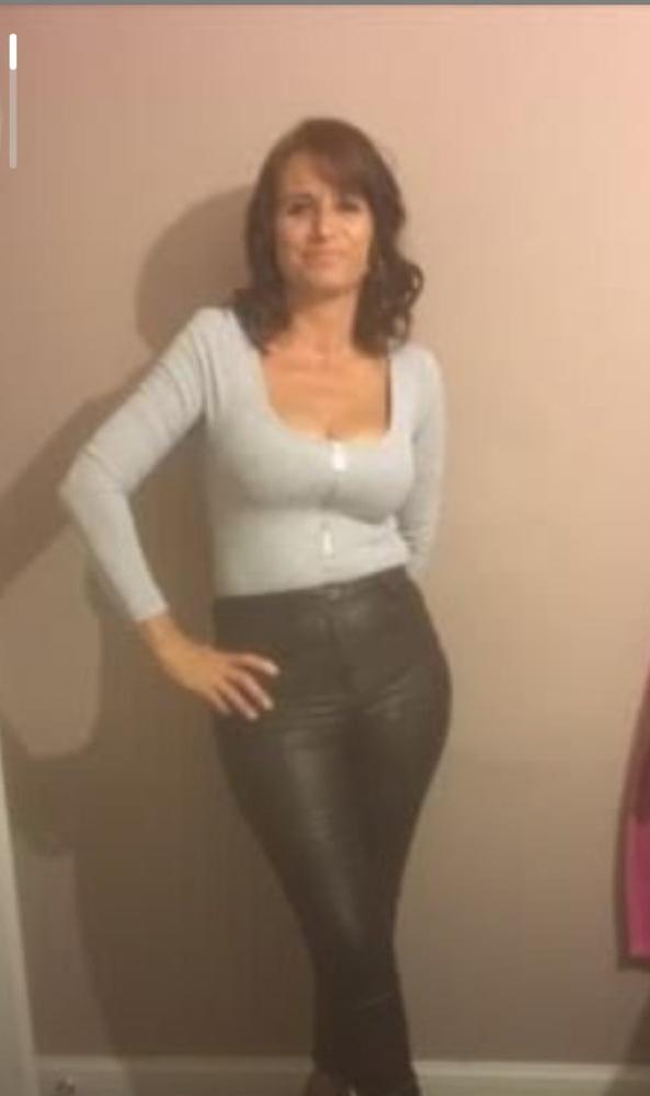 25P Girls next door