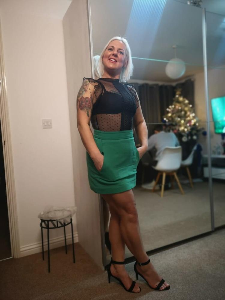 25P Girls next door
