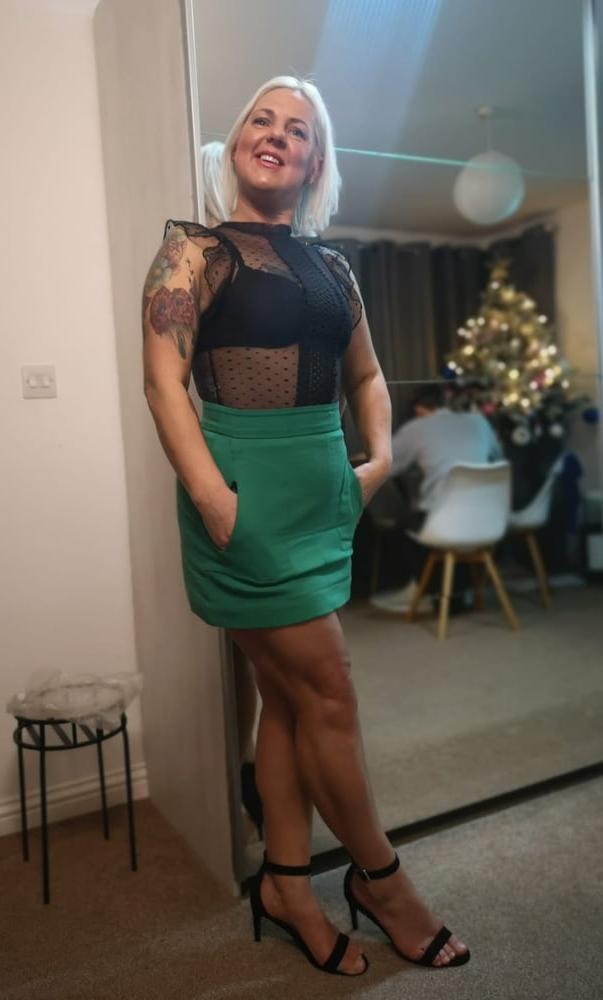 25P Girls next door